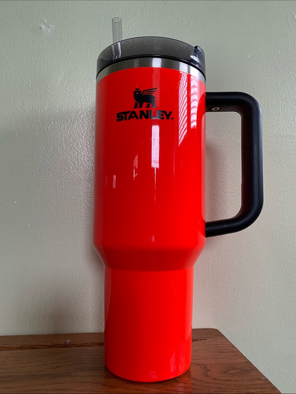 Stanley Neon Orange Travel Mug with Black Handle and Tinted Lid 40 oz - Picture 3 of 16